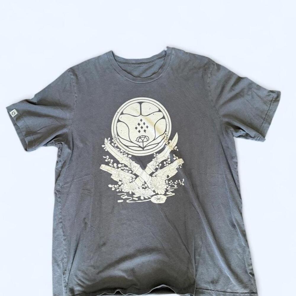 Destiny 2 Floral Weapons Graphic Tee – Men’s Large